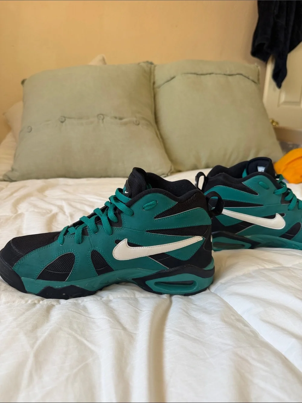 Nike Ken Griffey JR Black and Teal High-Top Sneakers